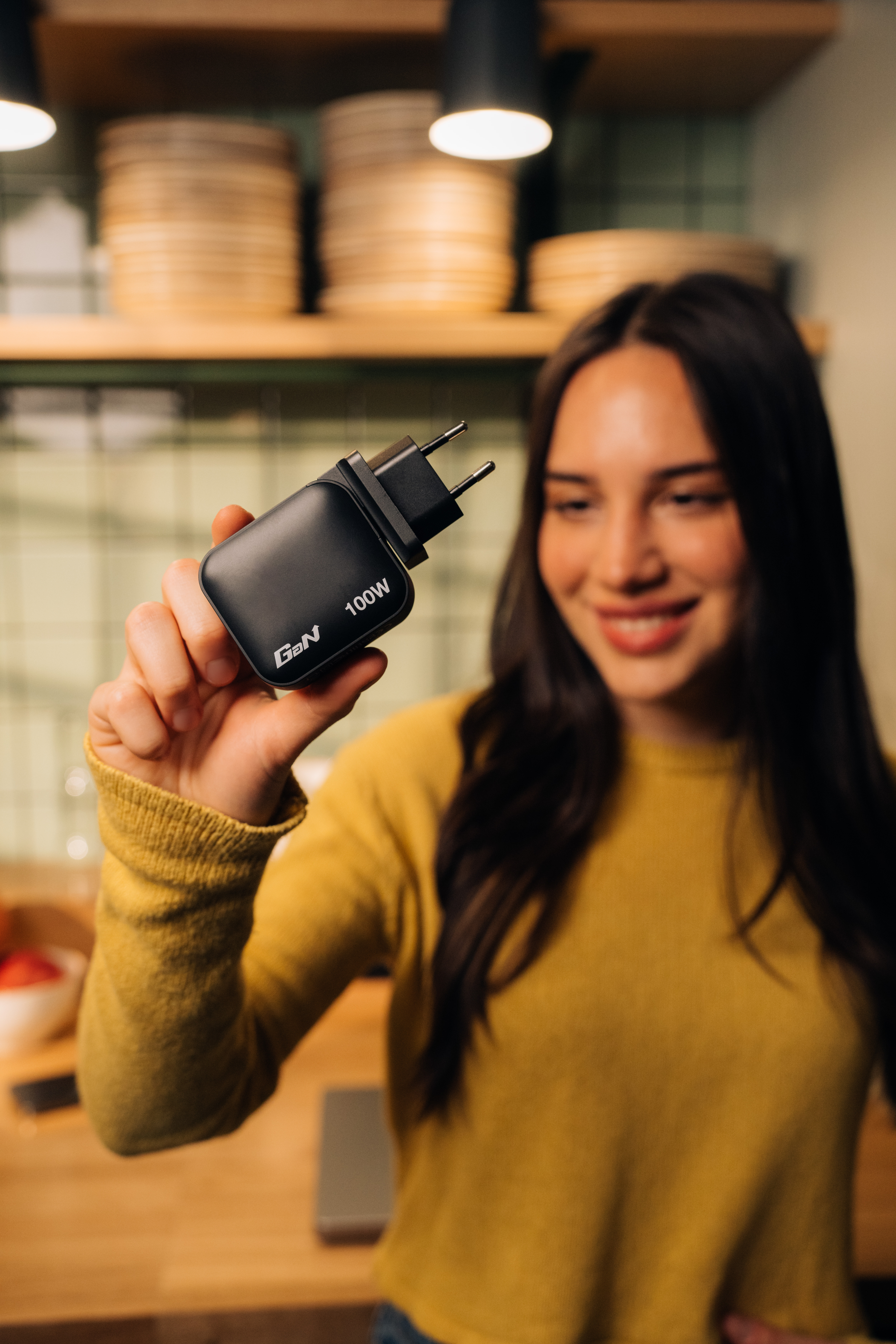 Verbatim Mini GaN Charger 100W 3Port US/EU/UK ADP - Ladegerät, Ansicht 2
