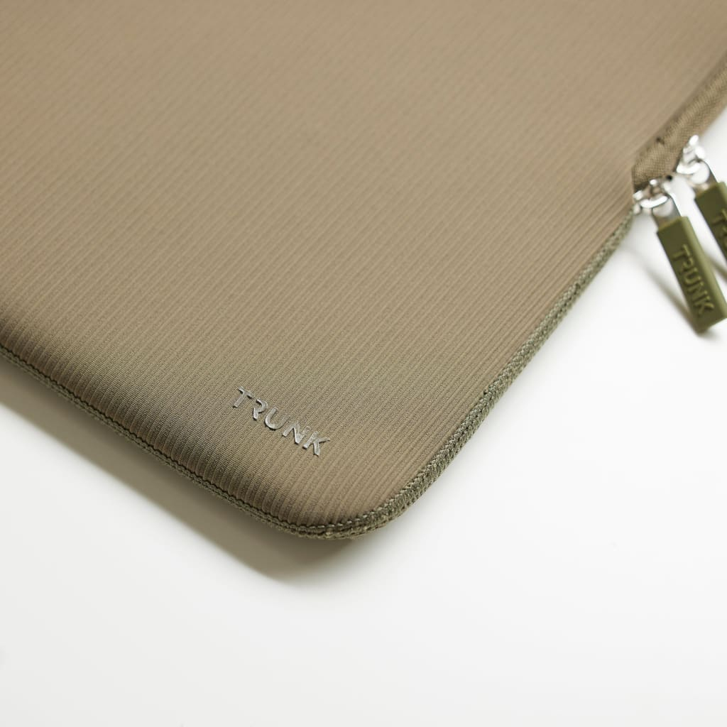 Sneakpeek Textile Neopren Sleeve gerippt für MacBook Air/MacBook Pro 13 grün, Ansicht 3