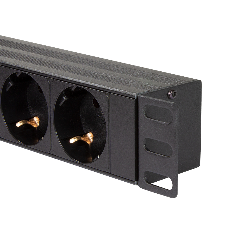 LogiLink Stromverteilungseinheit (Rack-einbaufähig) - 3500 Watt - Eingabe, Eingang power CEE 7/7 - 2 x USB, 8 x CEE 7/7, Ansicht 4