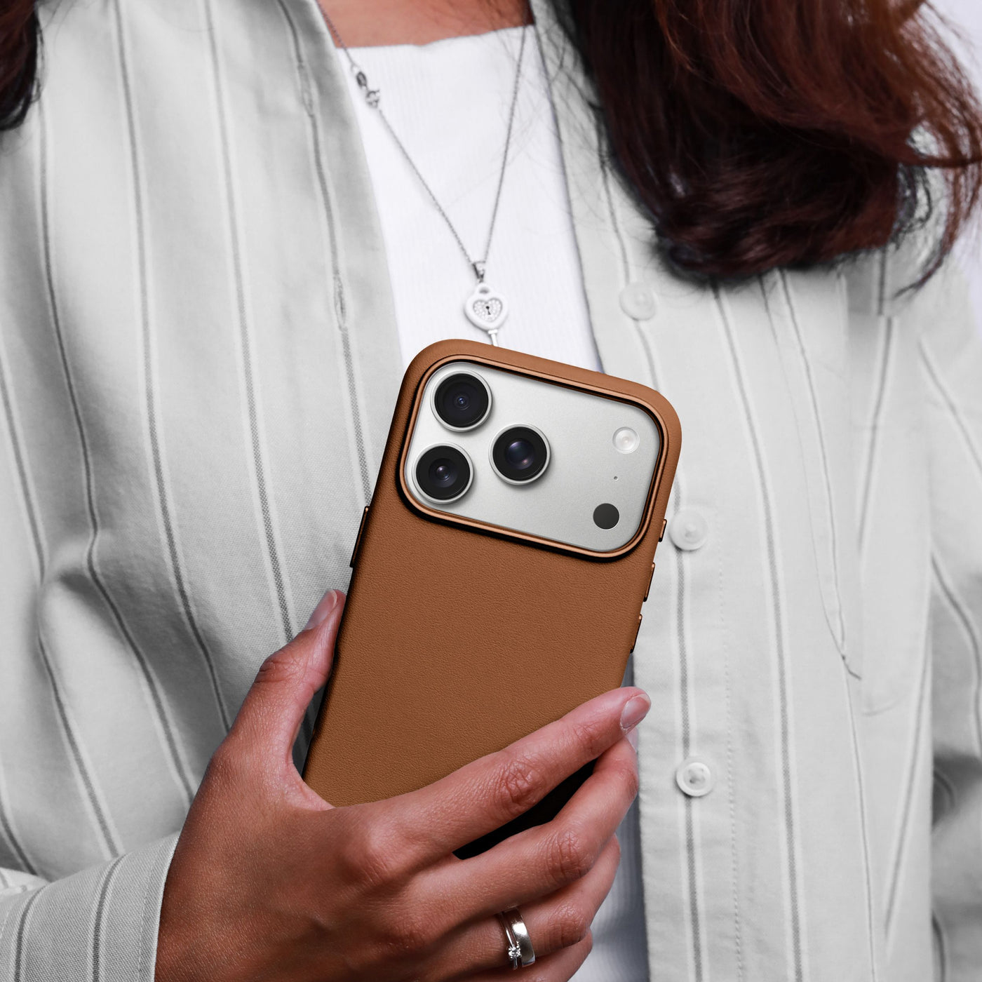 Vonmählen Like Leather - Hintere Abdeckung für Mobiltelefon - MagSafe-Kompatibilität - Polycarbonat (PC), Ansicht 2