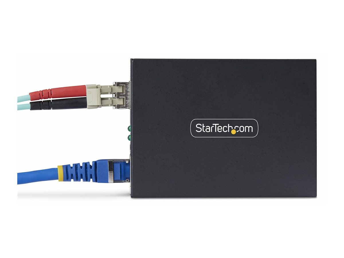 StarTech.com Single-Mode (SM) LC Glasfaser Medienkonverter für 10-1000Mbps Netzwerke, eigenständiger Gigabit Ethernet auf LWL Medienkonverter, 20km - TAA