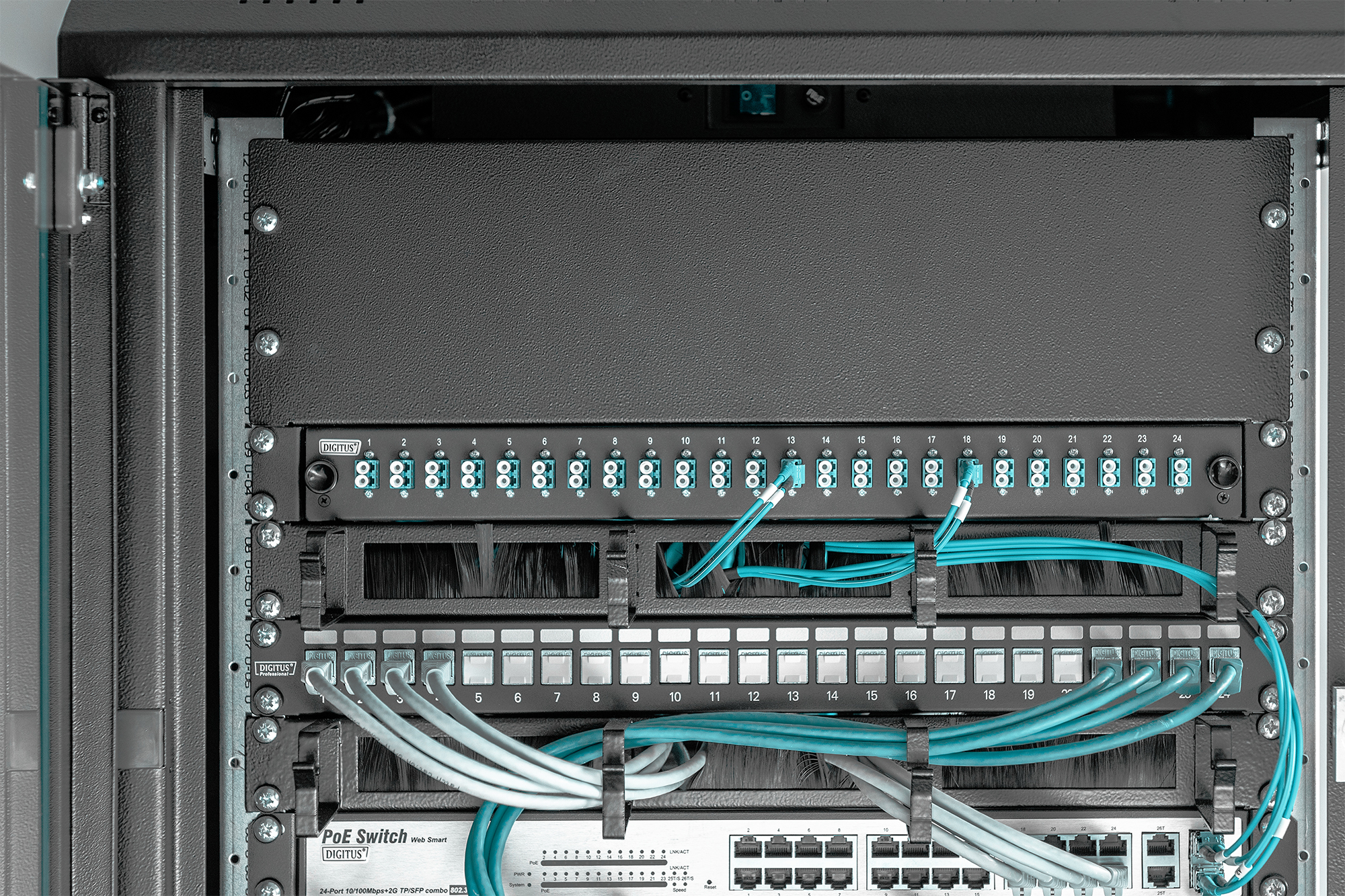 DIGITUS Blindabdeckung für 483 mm (19)-Schränke, Ansicht 4