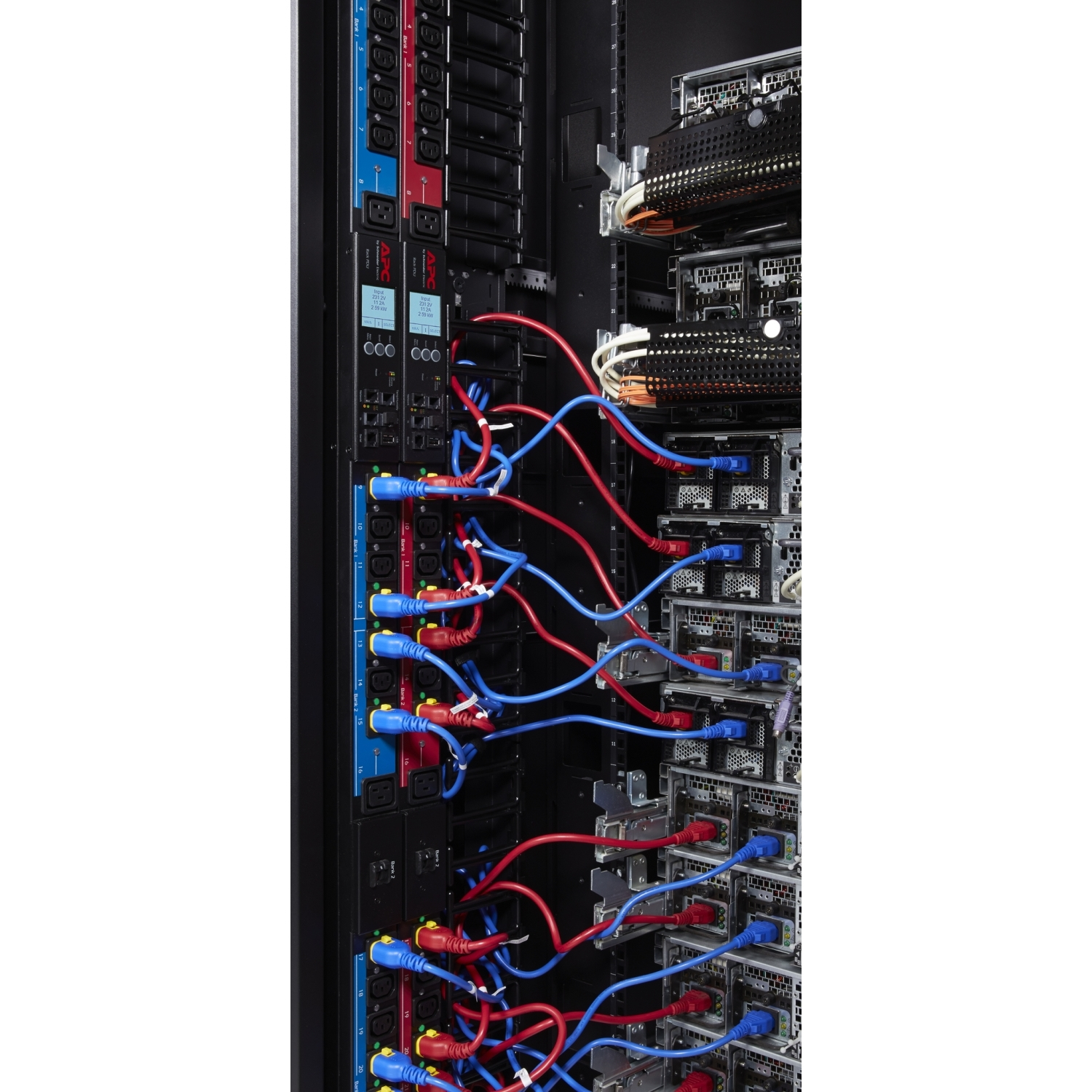 APC AP8000 - Stromkabel - power IEC 60320 C13 zu IEC 60320 C14, Ansicht 2