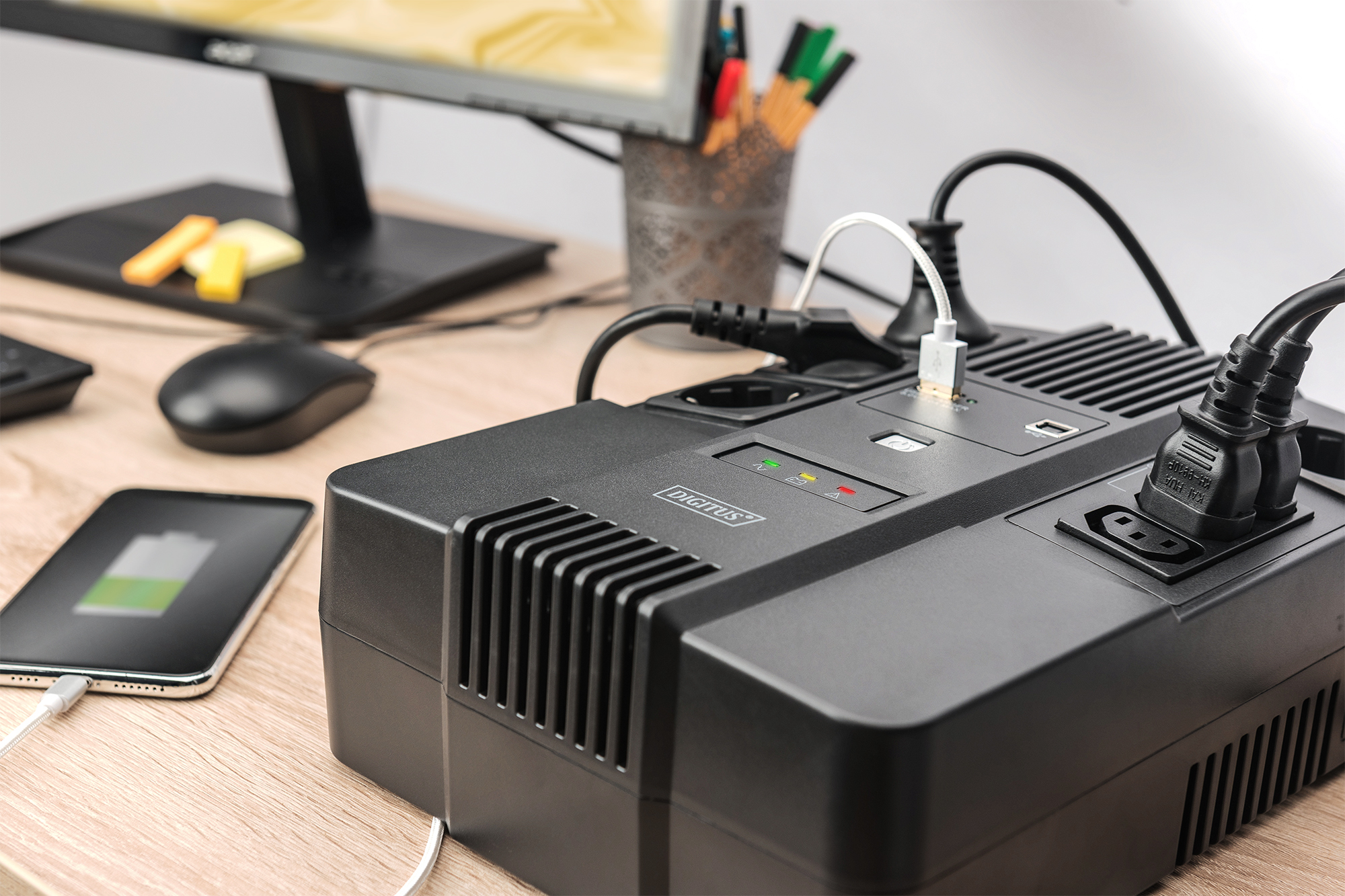 DIGITUS All-in-One USV, 600VA/360W, LED, Ansicht 4