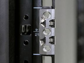 Rittal DK - Rack Tie Kit Fastener - 1U - 48.3 cm (19), Ansicht 3