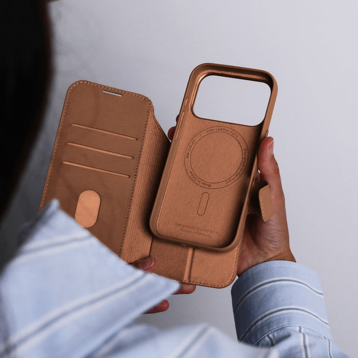 Vonmählen Vegan Leather Folio iPhone 17 Pro Brown, Ansicht 3