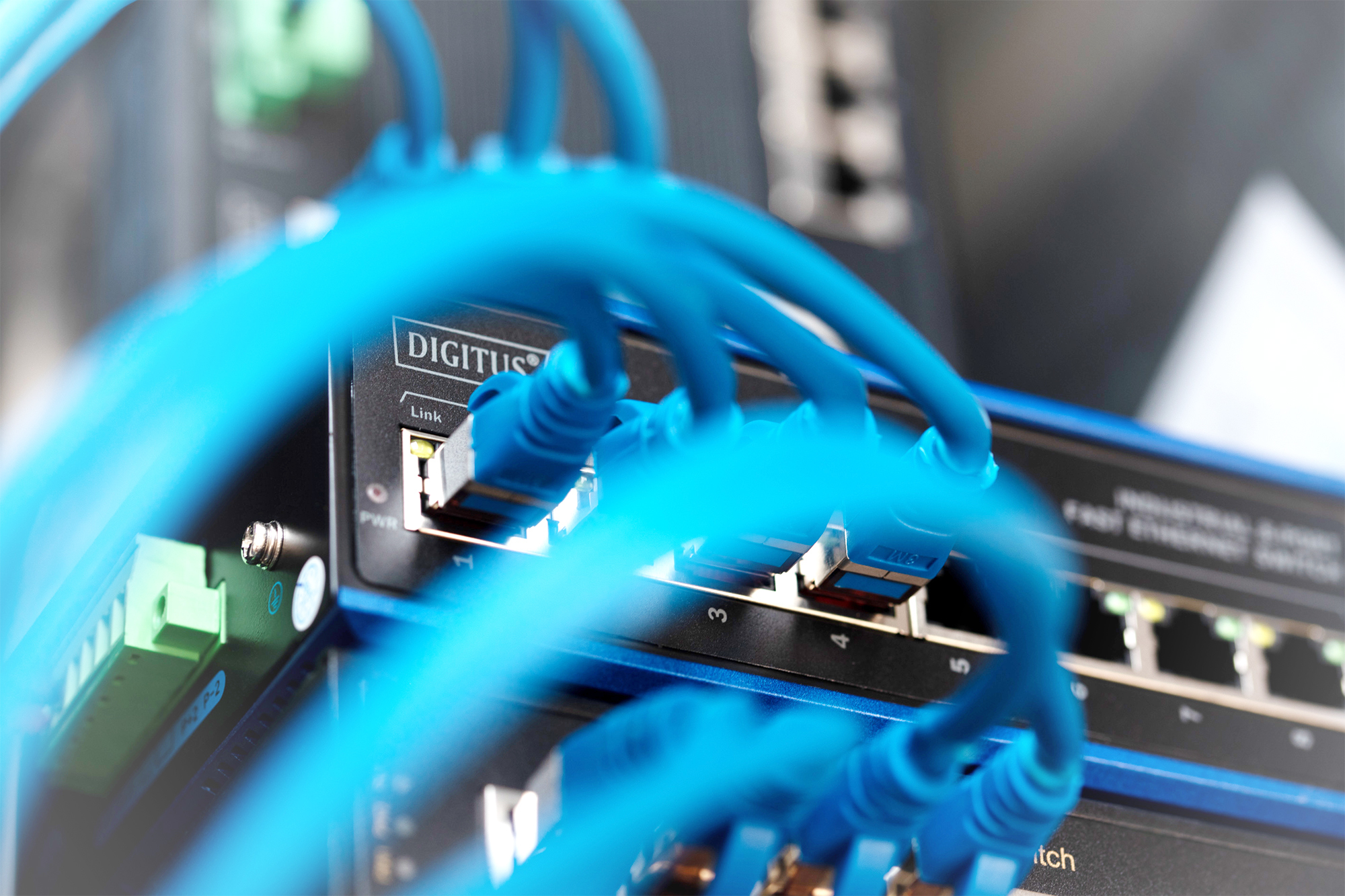 DIGITUS Industrial 8-Port Fast Ethernet Switch, Unmanaged, Ansicht 3