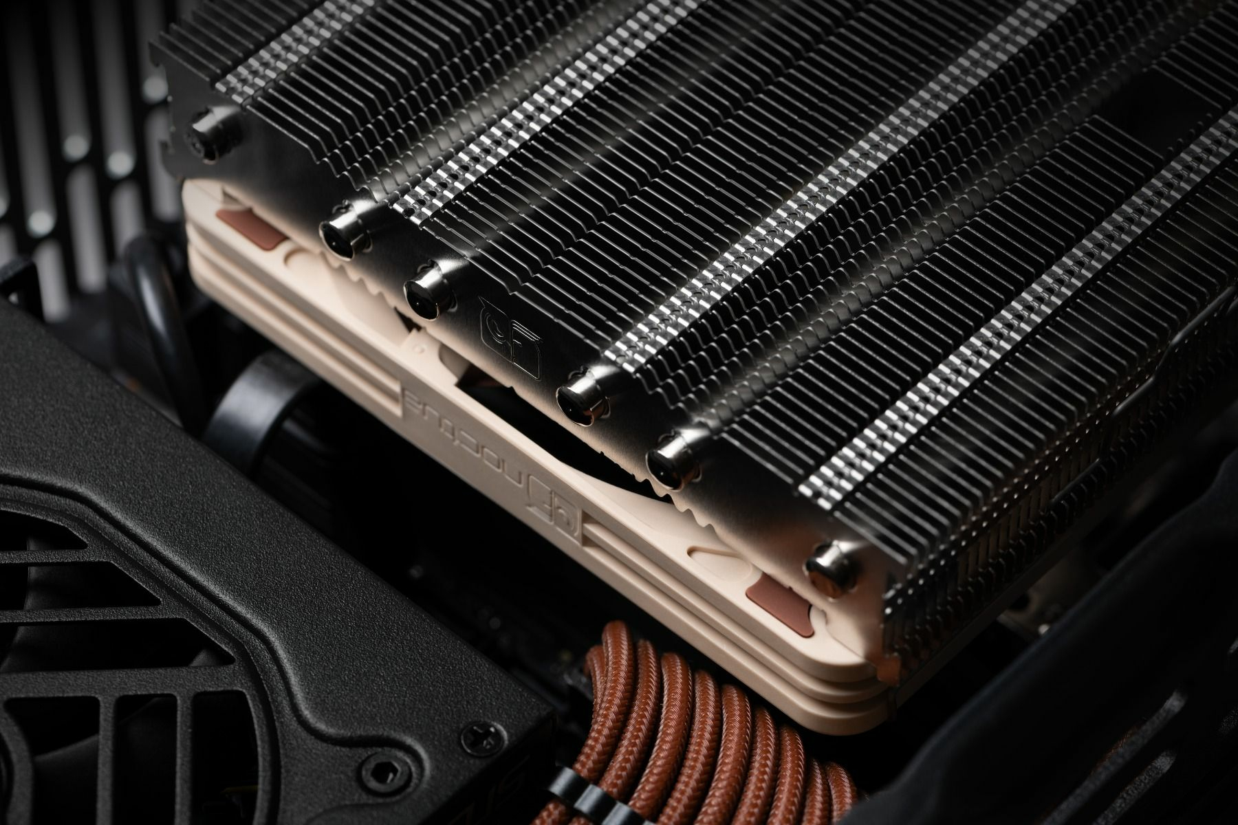 Noctua NH-L12Sx77 Top-Blower CPU-Kuehler für Sockel 1150 1151 1155 1156 1200 1700 1851, Ansicht 3