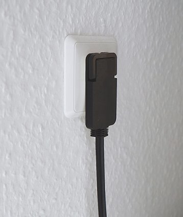 Brennenstuhl 1168980020 - 2 m - Kabel - Verlängerungskabel 2 m - 3-polig, Ansicht 2