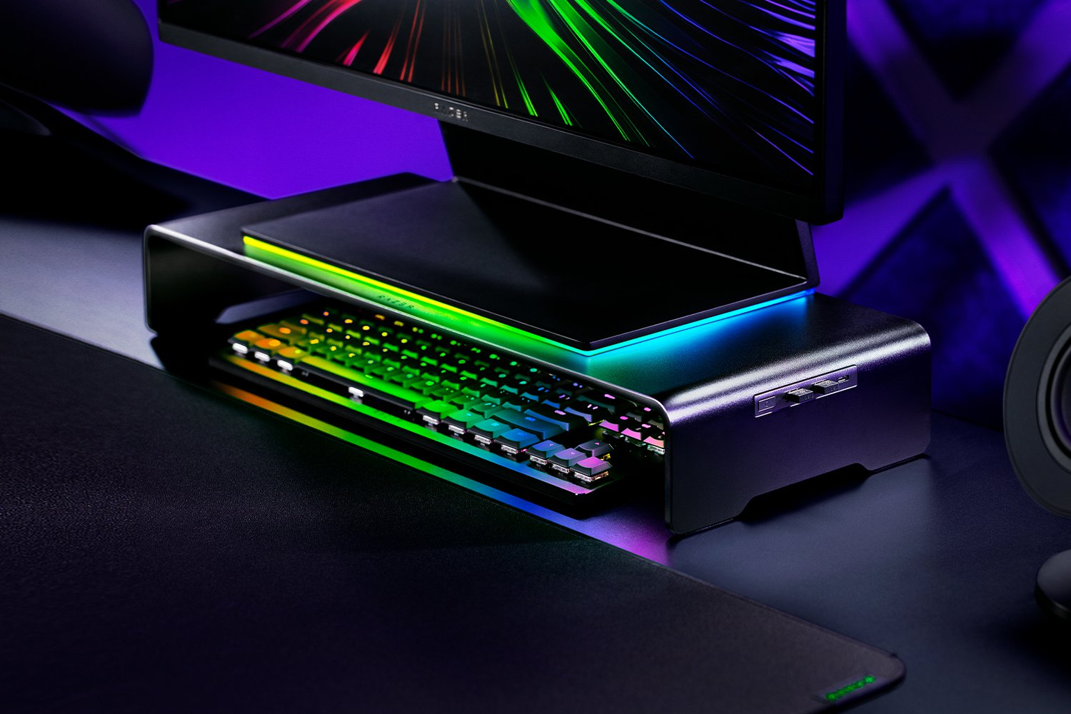 Razer Bildschirmständer - Aluminium, mit 4-Port-Hub, Ansicht 4