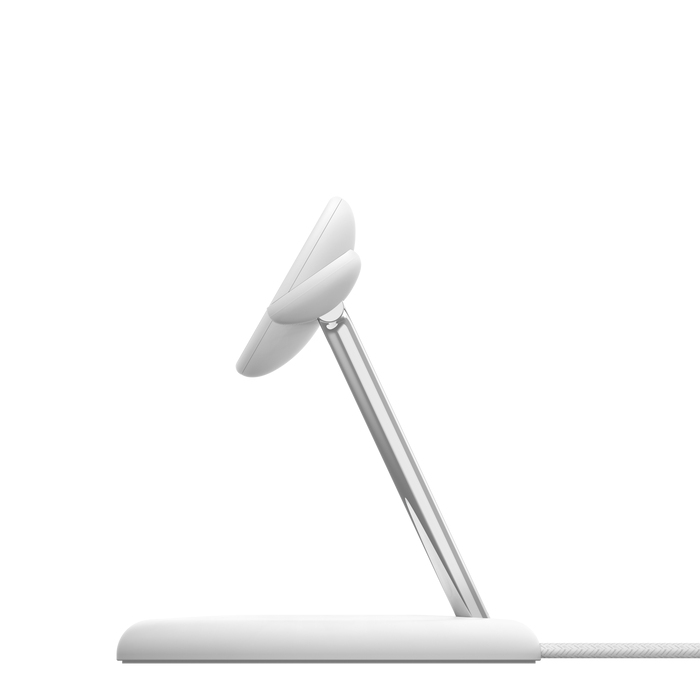 Belkin BoostCharge Pro kabellose magnetische 3-in-1-Ladestation mit Qi2 (15W) weiß, Ansicht 4