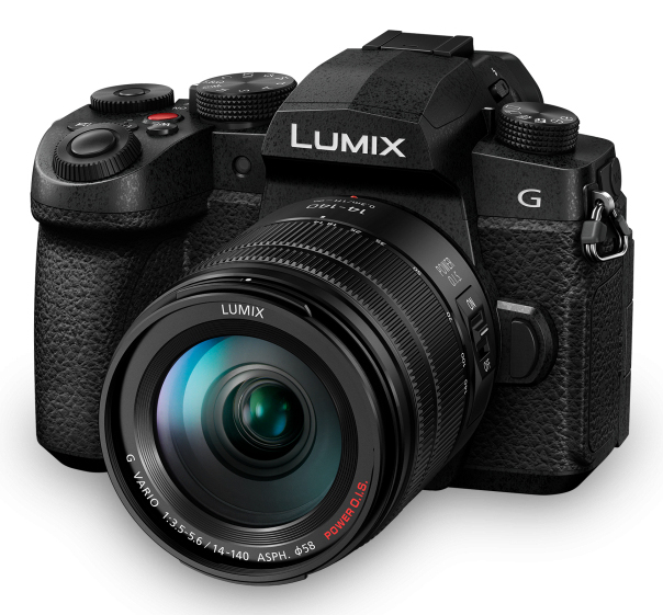 Panasonic Lumix DC-G97 mit Objektiv Lumix G Vario 14-140mm 3.5-5.6 II ASPH Power OIS, Ansicht 2