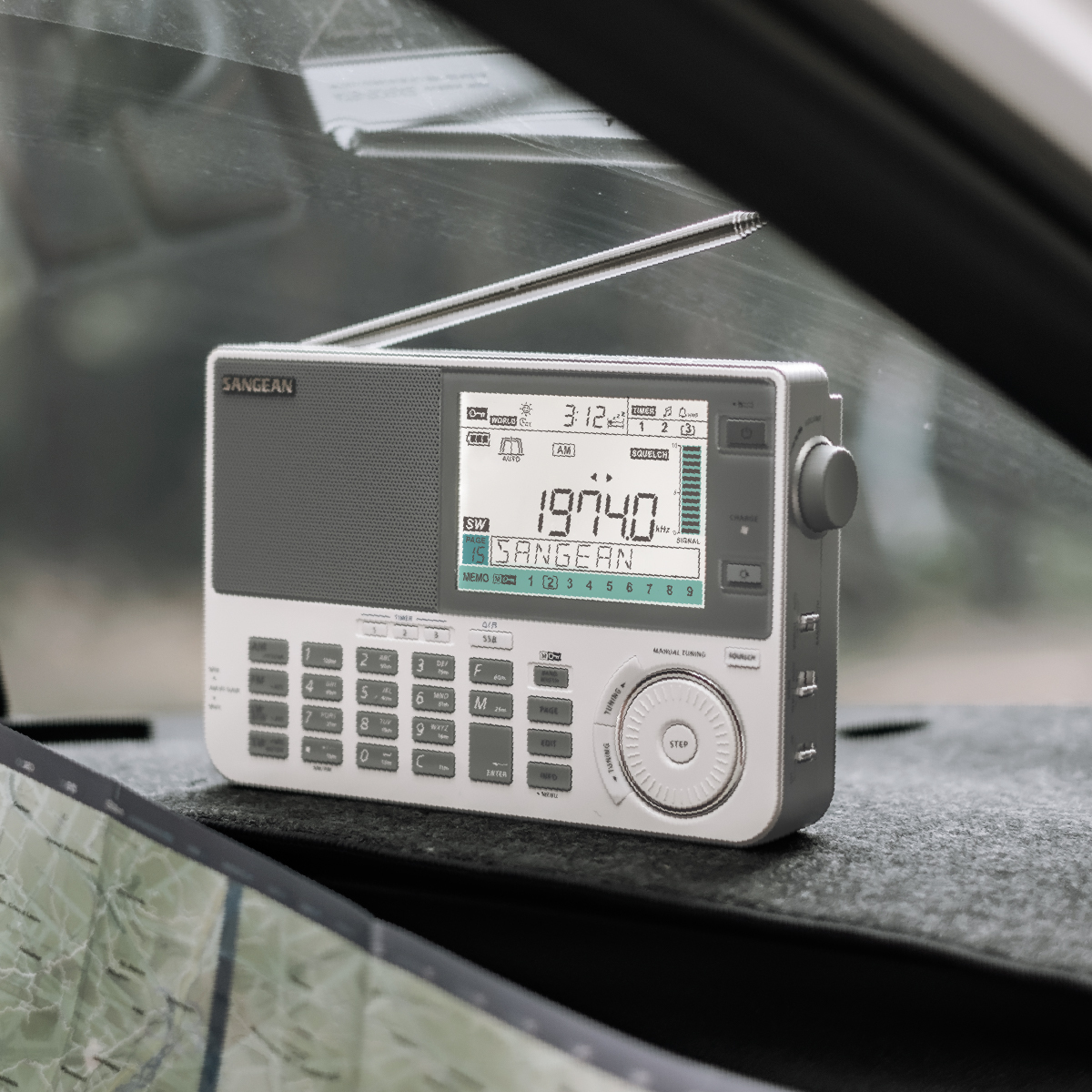 Sangean Electronics ATS-909 X weiss, Ansicht 3