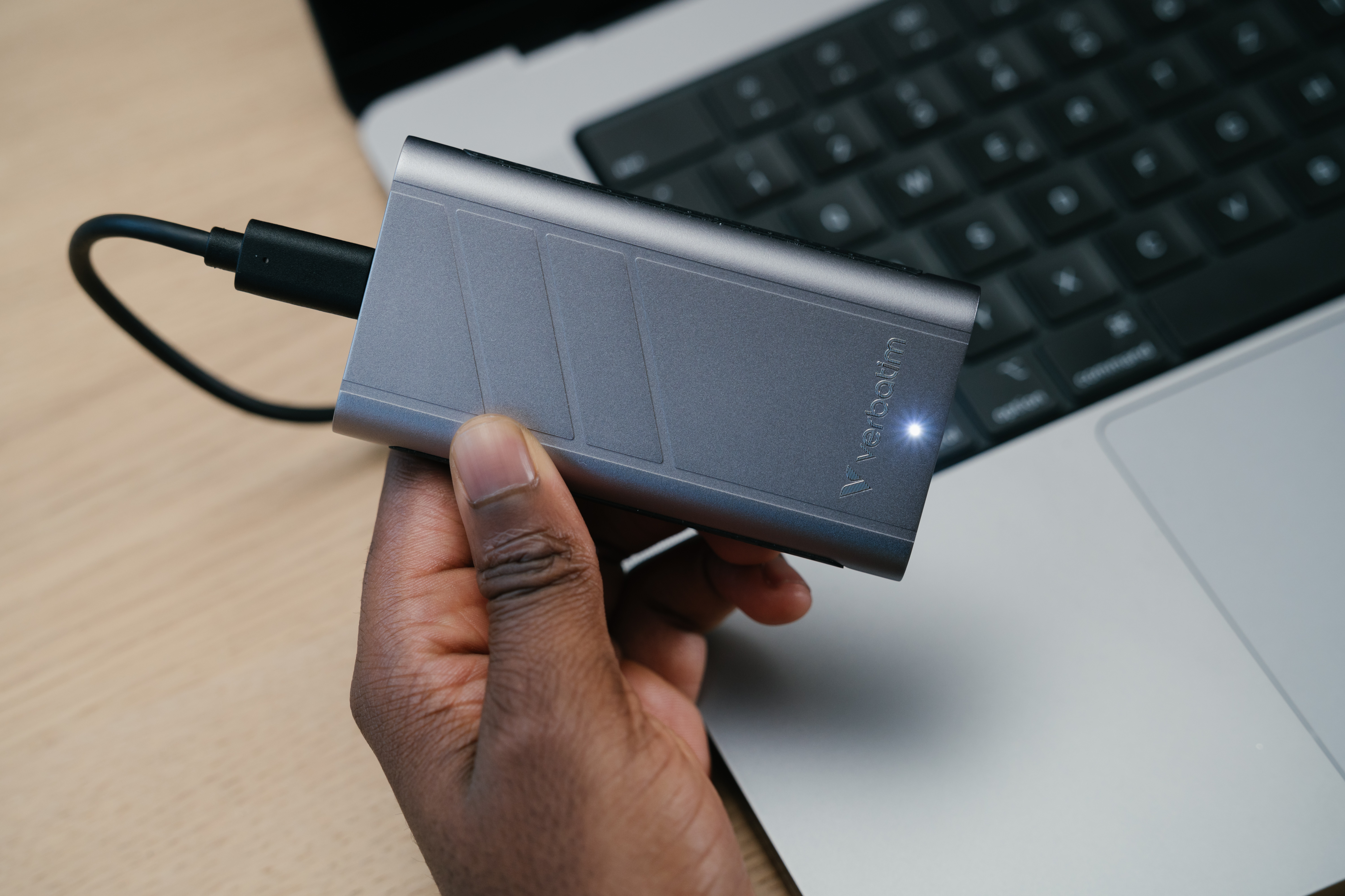 Verbatim TurboMetal SSD USB4 2TB, 2 TB, USB Typ-C, USB4 Gen 2x2, 3700 MB/s, 40 G..., Ansicht 4