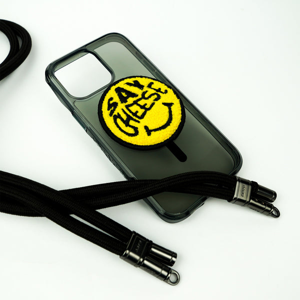Laut International MAGMOJI badge Say Cheese badge comp. with MagSafe, Ansicht 3