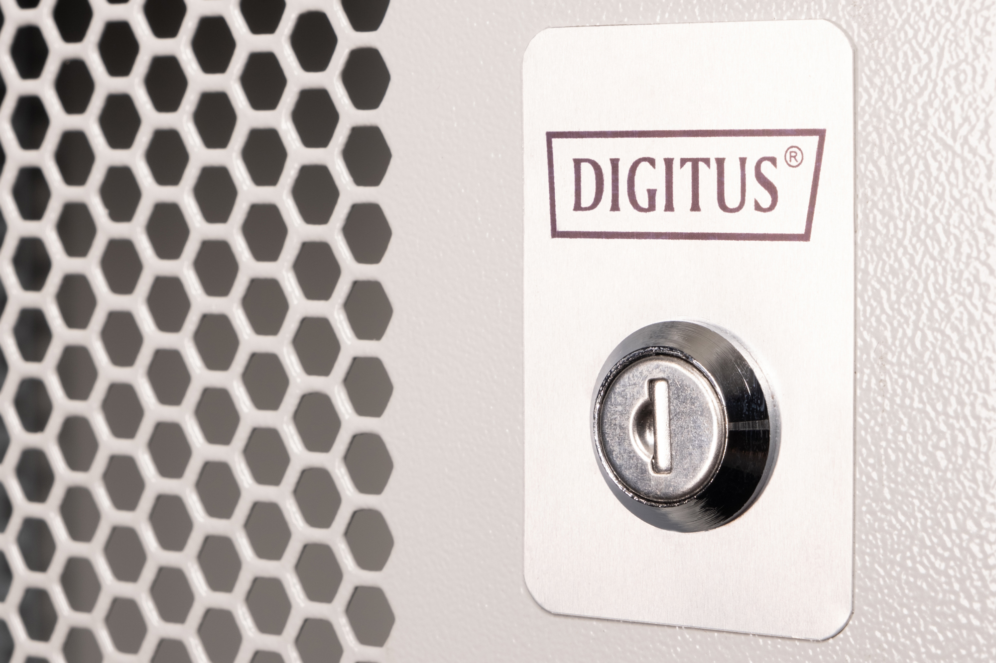 DIGITUS 7U wall mounting cabinet 48.26cm 19Zoll SOHO PRO - Wandgehäuse, Ansicht 2