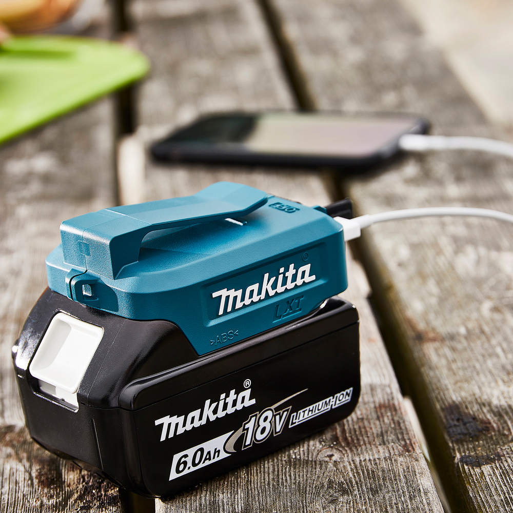 Makita LXT ADP05 - Powerbank - 4.2 A - 2 Ausgabeanschlussstellen (2 x USB), Ansicht 3