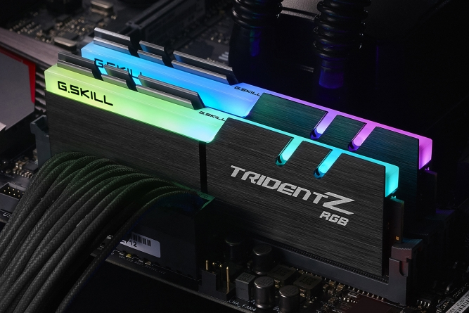 G.Skill TridentZ RGB Series - AMD Edition - DDR4, Ansicht 4