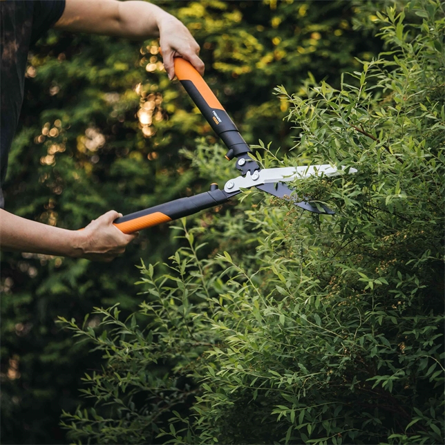 Fiskars PowerGear X Getriebe-Heckenschere HSX92 - Schwarz - Orange - Gerade Klinge - Aluminium - 63 cm - 808 g, Ansicht 3