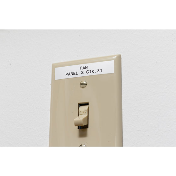 Brady Corporation Brady M211 und M210 - Vinyletiketten für den Innen- und Außenbereich - Weiß, Ansicht 2