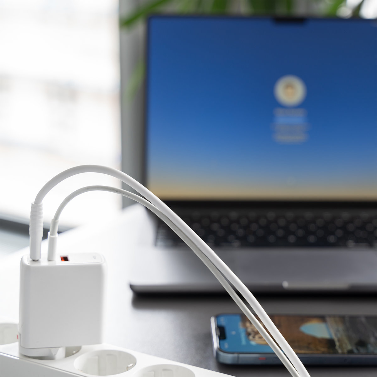 4smarts GaN FlexPro - Netzteil - 65 Watt - 5 A - Apple 2.4A, Fast Charge, Super Charge, Power Delivery 3.1, Ansicht 2
