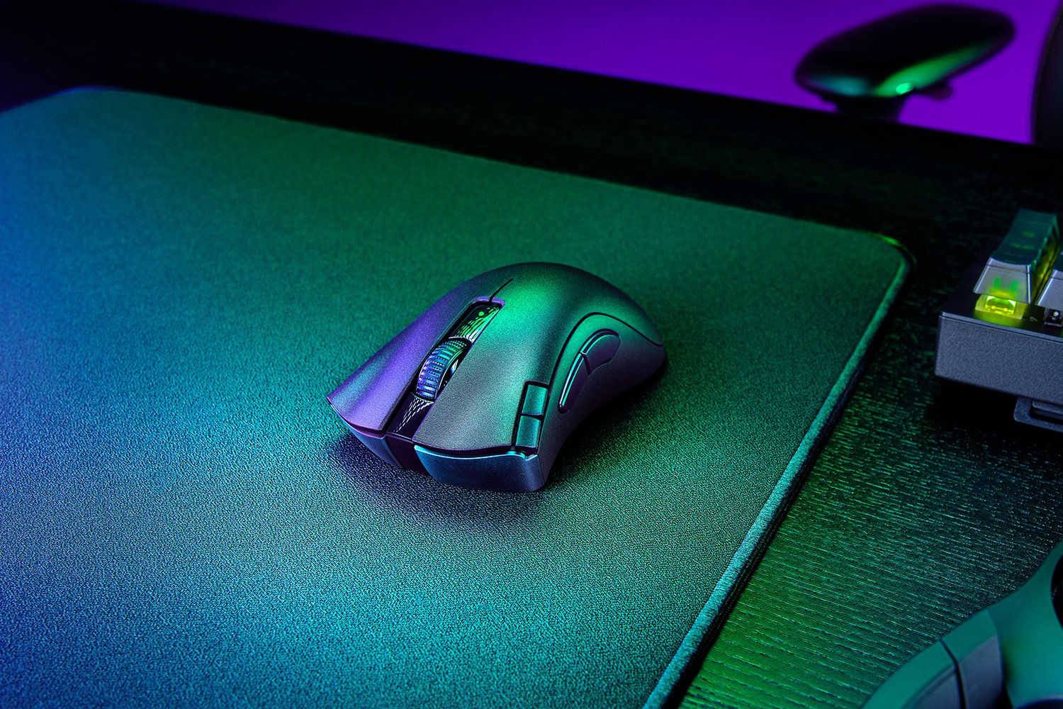 Razer DeathAdder V2 X HyperSpeed - Maus - ergonomisch - Für Rechtshänder - optisch - 7 Tasten - kabellos - 2.4 GHz, Ansicht 3