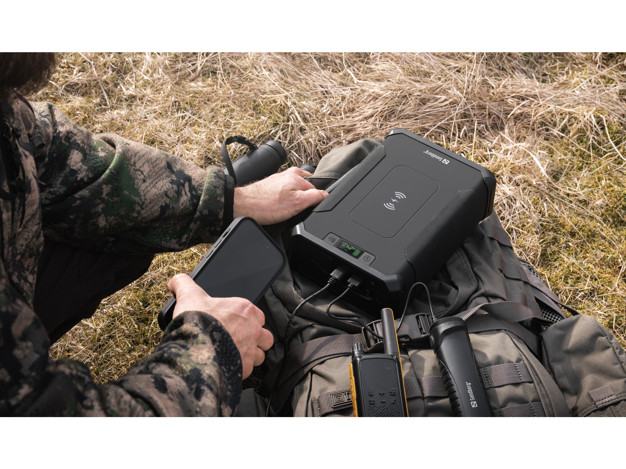 SANDBERG Active Survivor 8in1 - Powerbank + AC-Netzteil + Kfz-Netzteil 32700 - 96000 mAh - 307.2 Wh - 180 Watt, Ansicht 4