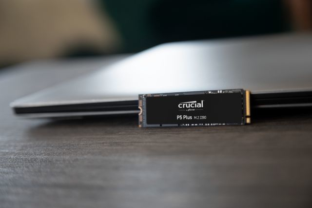 Crucial p5 Plus - 1 TB SSD - intern - Solid State Disk - NVMe