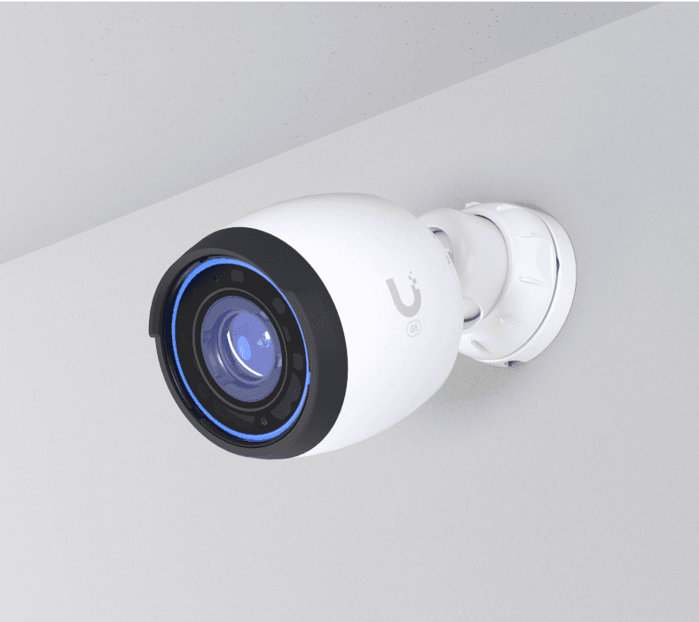 UbiQuiti IP-Cam outdoor 4K AI 3xZoom 8MP/30fps/3xZoom/IR/Micro/PoE - Netzwerkkamera, Ansicht 3