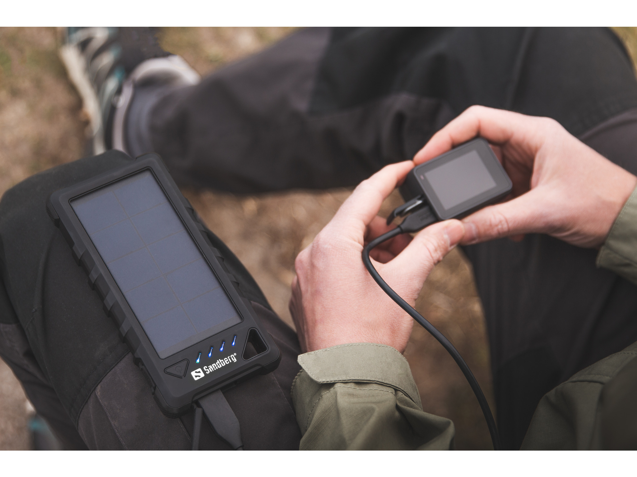 SANDBERG Outdoor Solar Powerbank 16000 - Solar-Powerbank - Li-Ion - 16000 mAh - 3.4 A - 2 Ausgabeanschlussstellen (USB), Ansicht 3