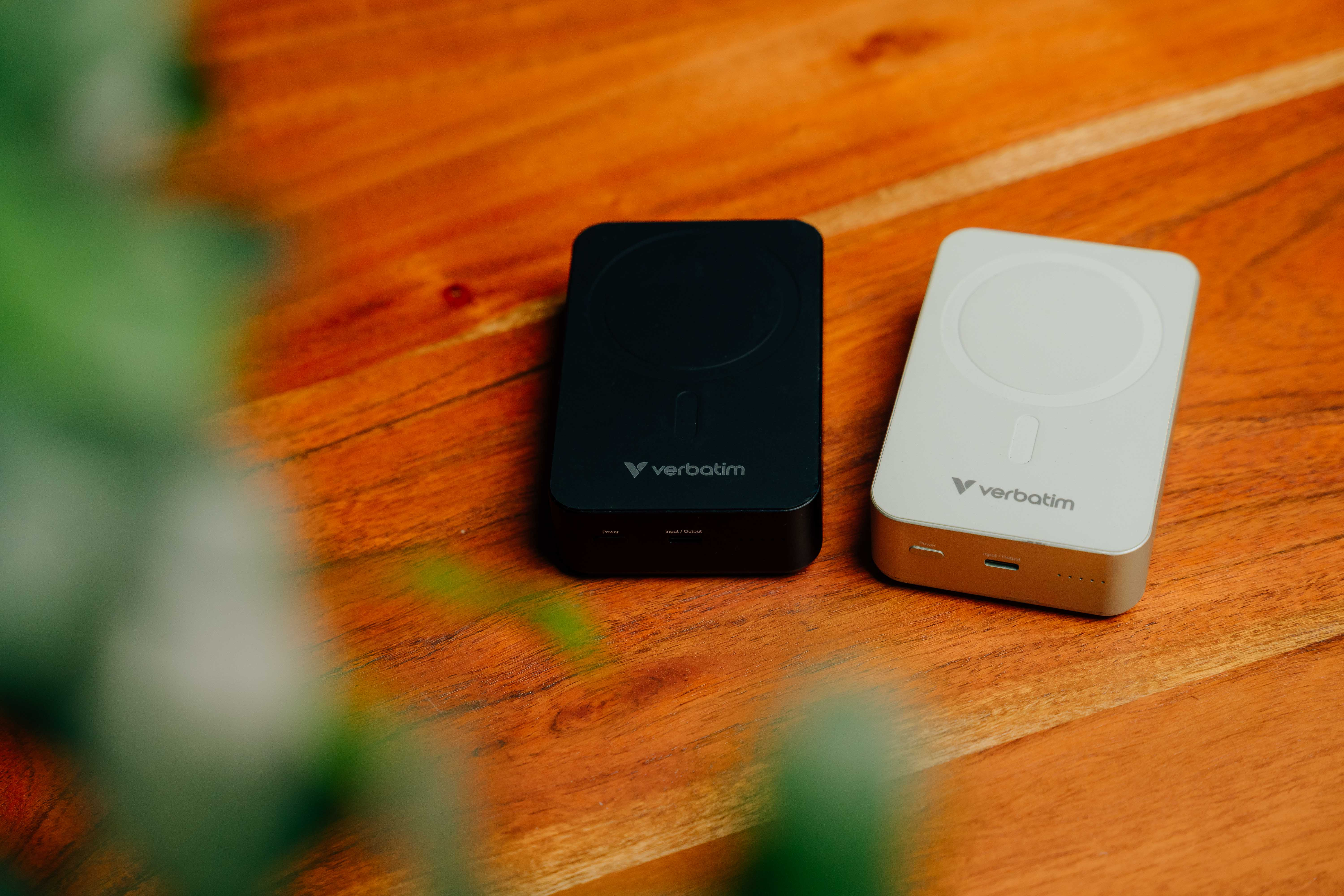 Verbatim Essential Power Bank magn.wirel. 20000mAh schw. 32223, Ansicht 2