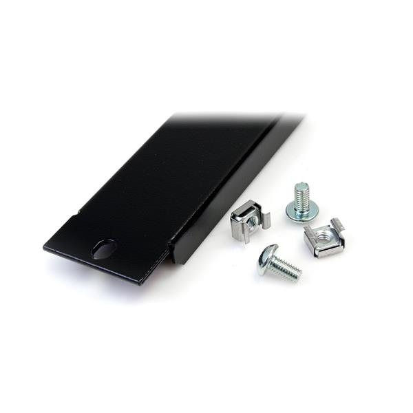 StarTech.com 1HE Blindblende für 19 Zoll Servergehäuse und -schränke - Blindabdeckung - Schwarz - 1U - 48.3 cm (19), Ansicht 4
