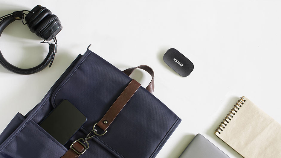 Kioxia EXCERIA PLUS G2 - SSD - verschlüsselt - 1 TB - extern (tragbar), Ansicht 4