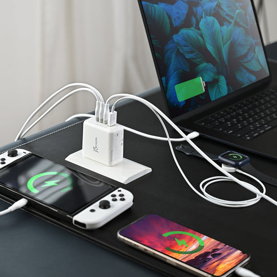 j5create JUP4370EF-N - Netzteil - 70 Watt - PD 2.0, PD 3.0, QC - 4 Ausgabeanschlussstellen (3 x USB-C, USB), Ansicht 4