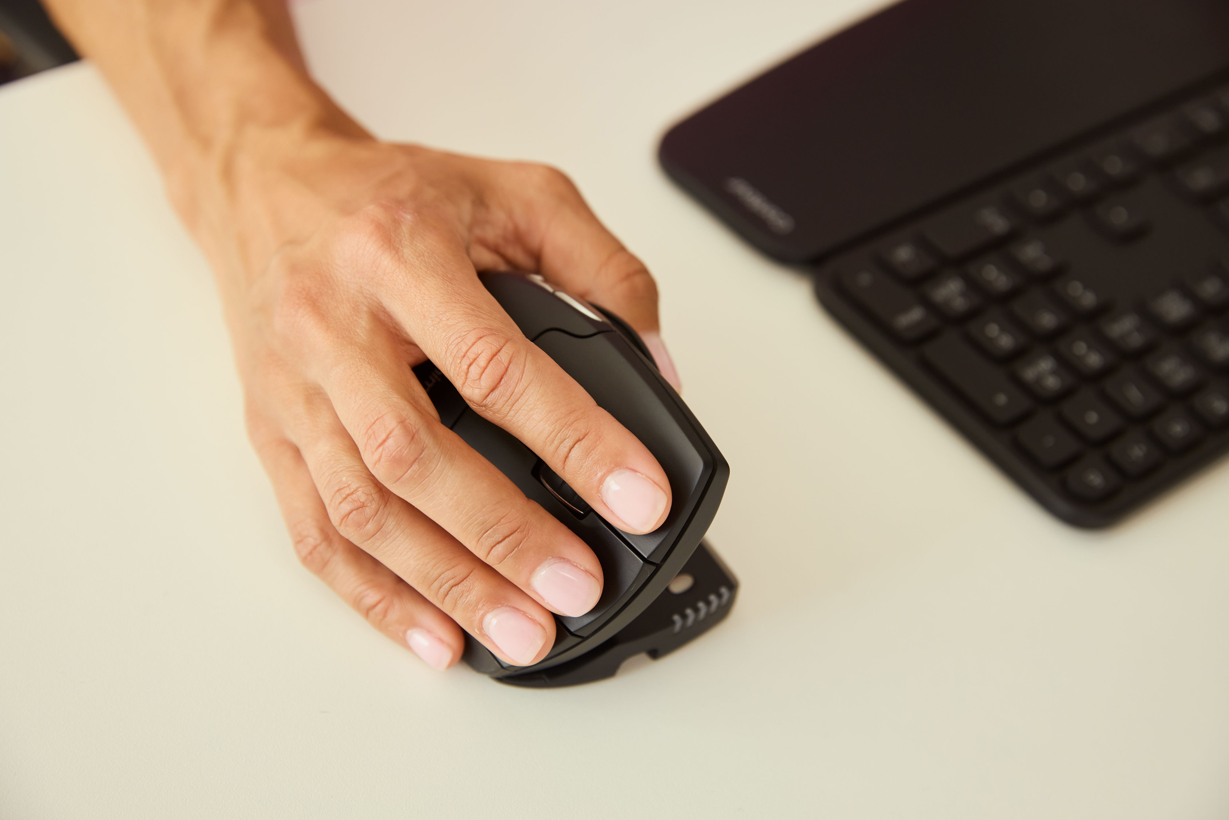 Contour Unimouse - Vertikale Maus - ergonomisch, Ansicht 4