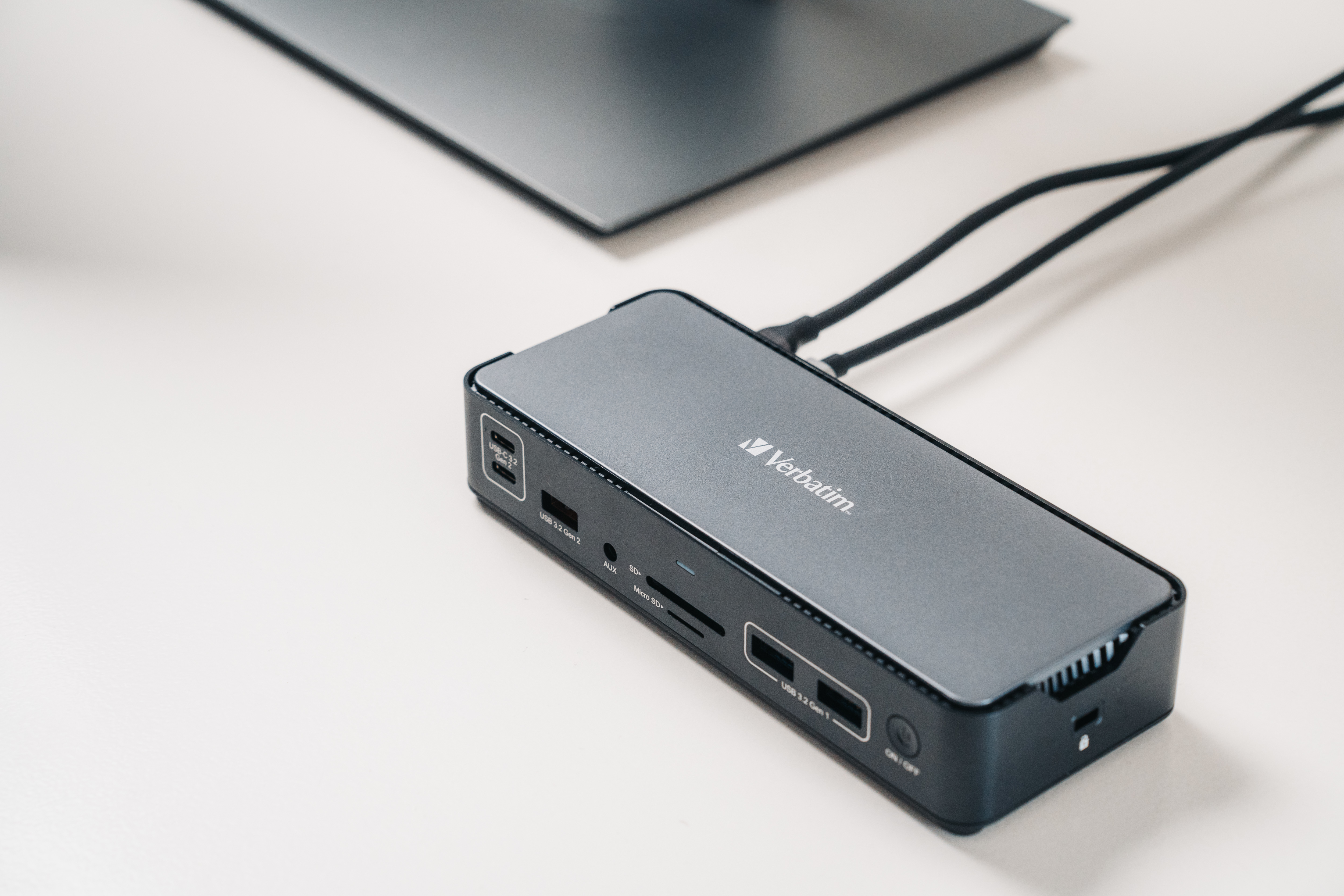 Verbatim Pro - Dockingstation - USB-C - 2 x HDMI, DP, Ansicht 2