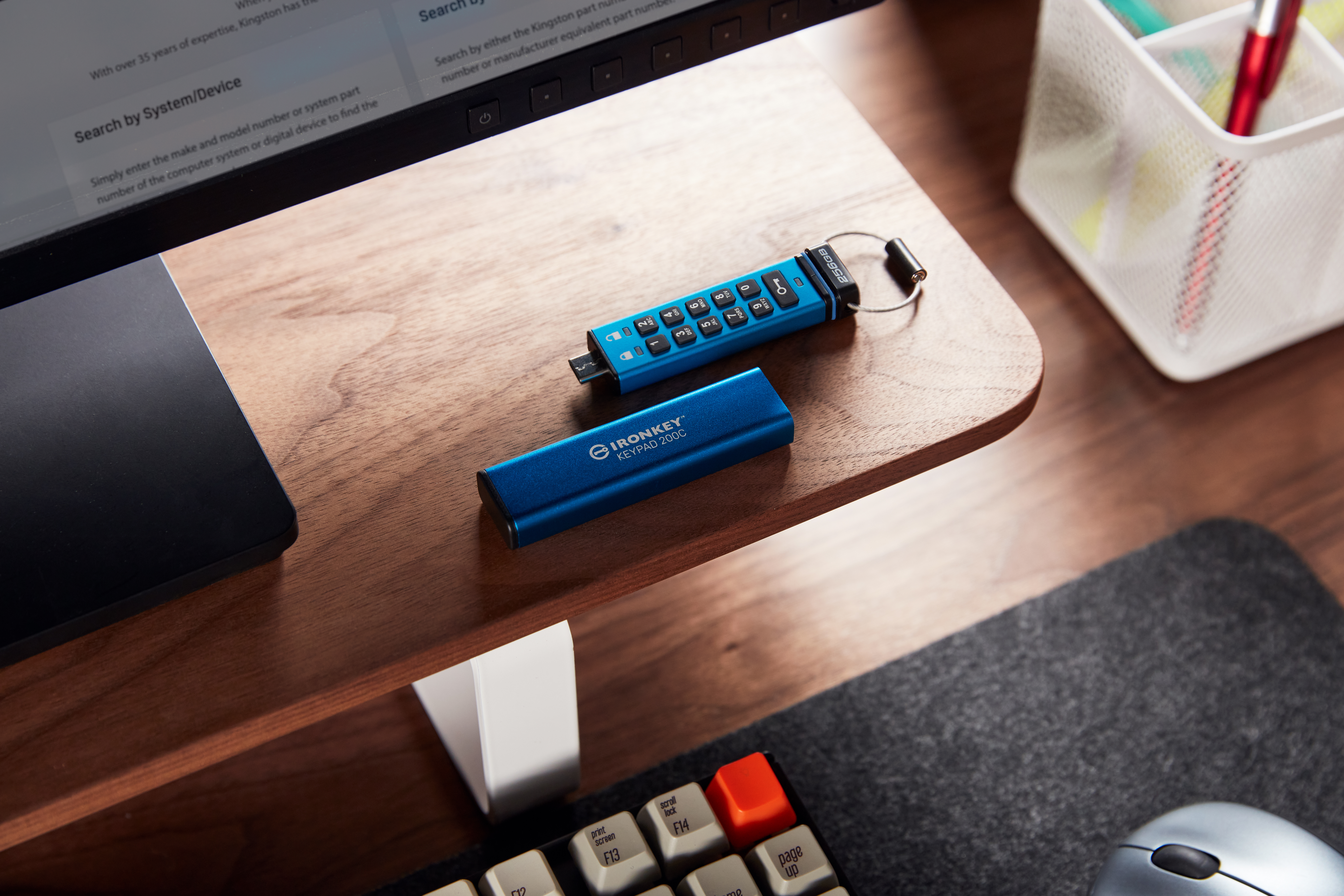 Kingston IronKey Keypad 200C - USB-Flash-Laufwerk, Ansicht 4