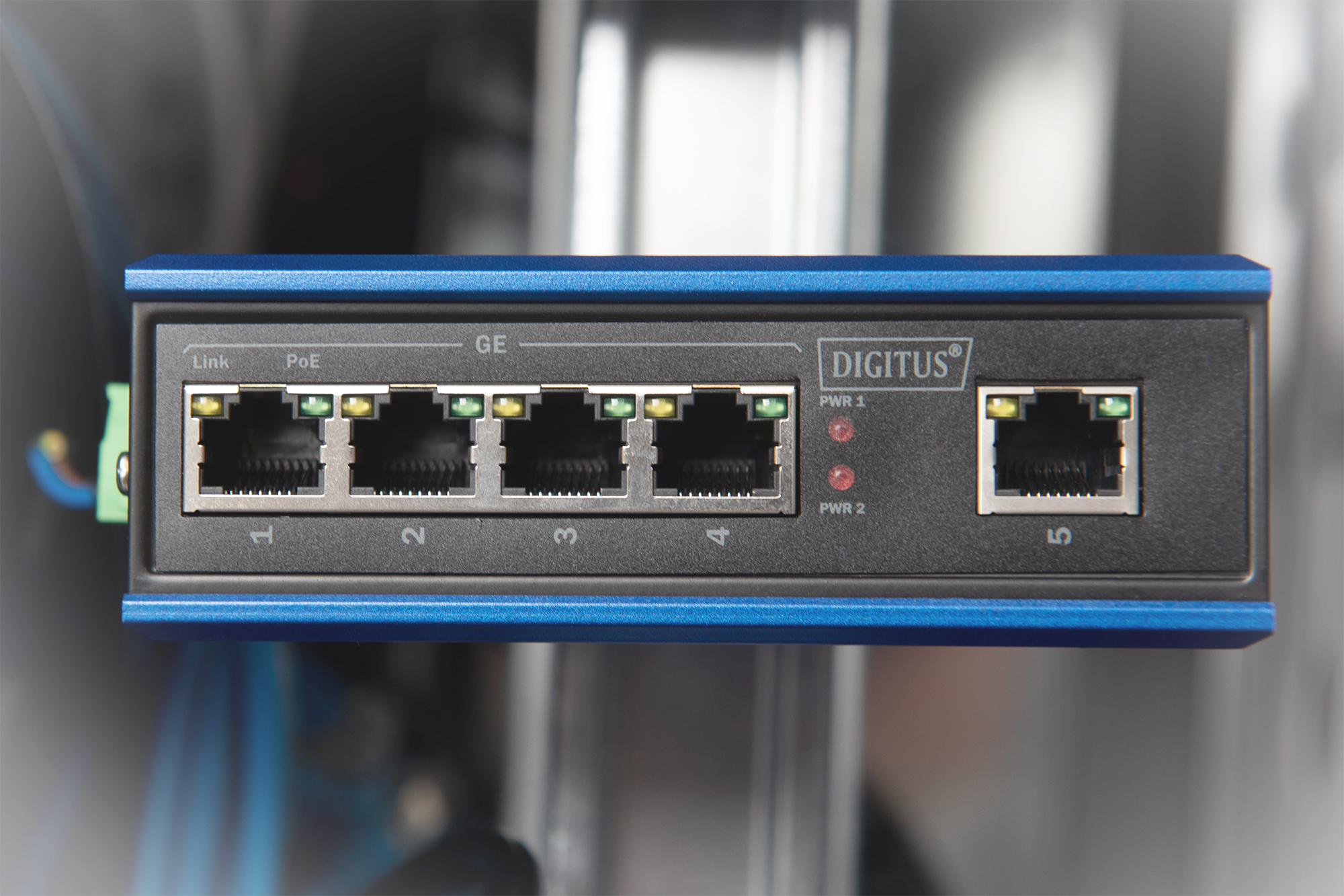 DIGITUS Industrial 4-Port Gigabit PoE Switch, Unmanaged, 1 Uplink, Ansicht 2