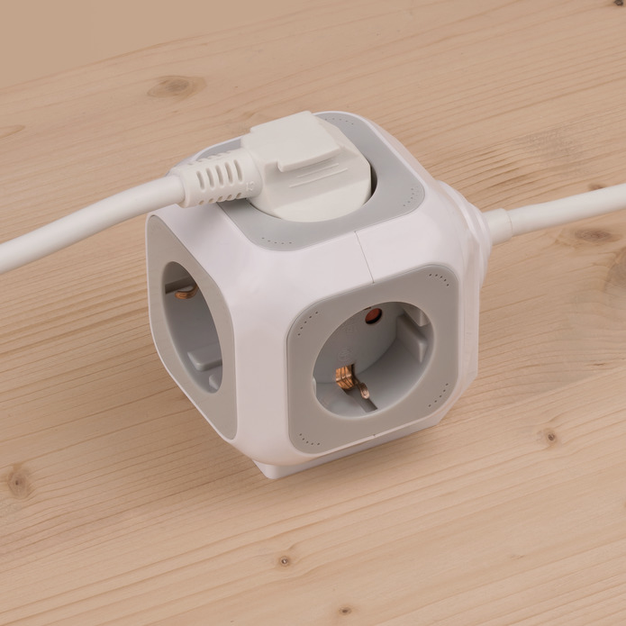 Brennenstuhl 1150090 - 1,4 m - 4 AC-Ausgänge - Indoor - IP20 - Weiß - 230 V, Ansicht 4