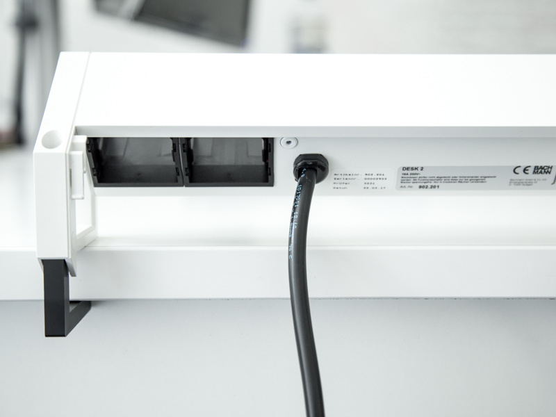 Bachmann DESK2 2xCEE7/7 1xHDMI 1x CAT6 USBCharger 2xTyp A 5.2V/2.15A, Ansicht 4