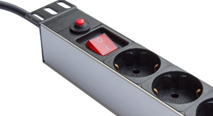 Good Connections Steckdosenleiste (Rack - einbaufähig) - 3600 Watt - Ausgangsanschlüsse: 8 - 1U - 48.3 cm (19), Ansicht 3