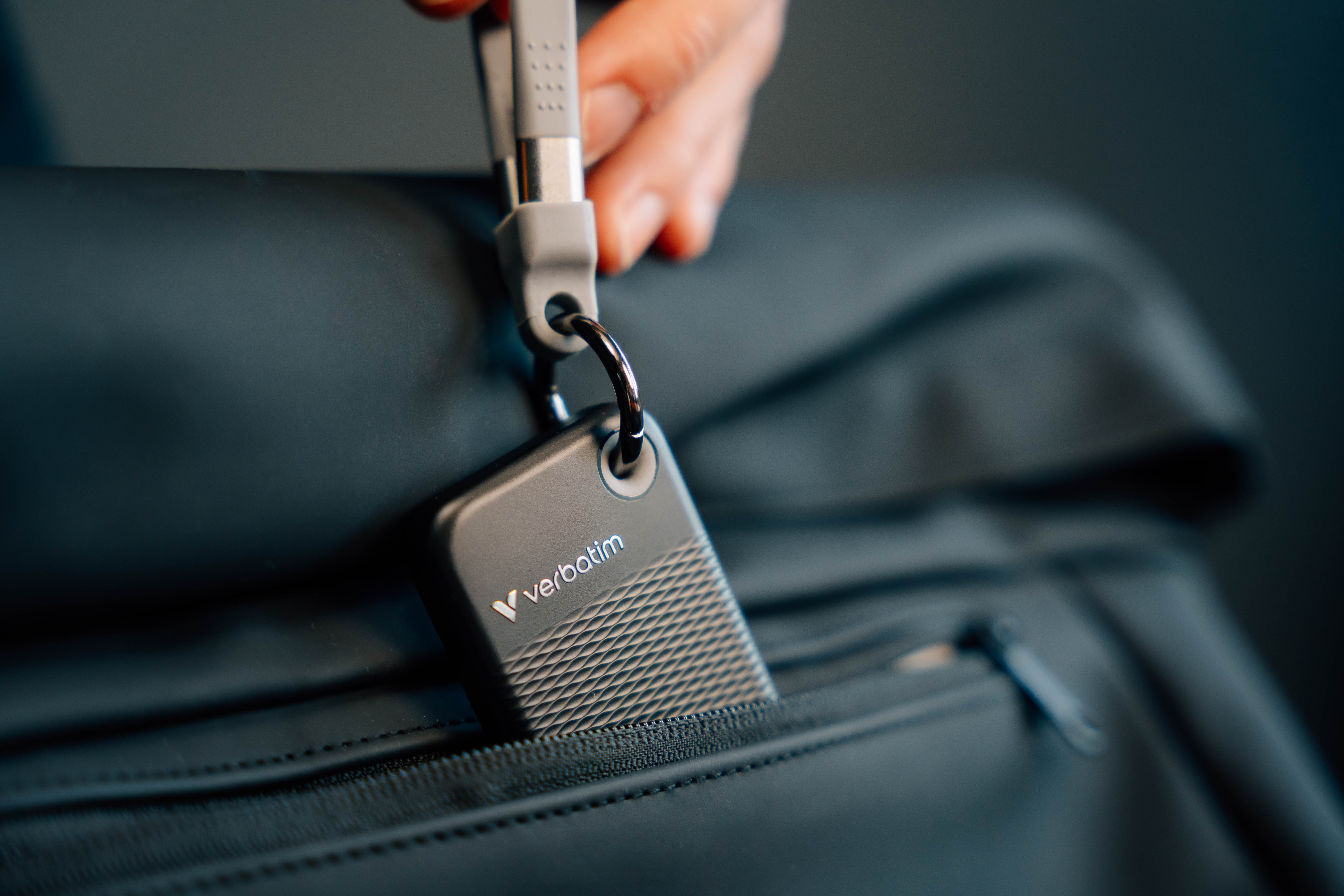Verbatim Pocket - SSD - 1 TB - Schlüsselanhänger mit Kabelbefestigung - extern (tragbar), Ansicht 3