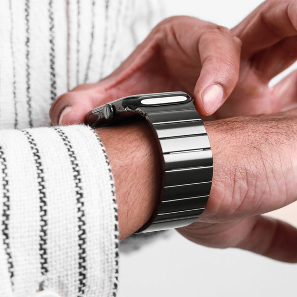 Vonmählen Edelstahl Gliederarmband Pro für Apple Watch 44/45/46, Ansicht 3