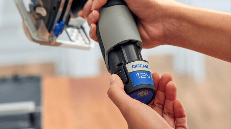 Dremel Akku-Kreissäge 12V mit Laser CS12V-S1 Akku-Handkreissäge, Ansicht 4