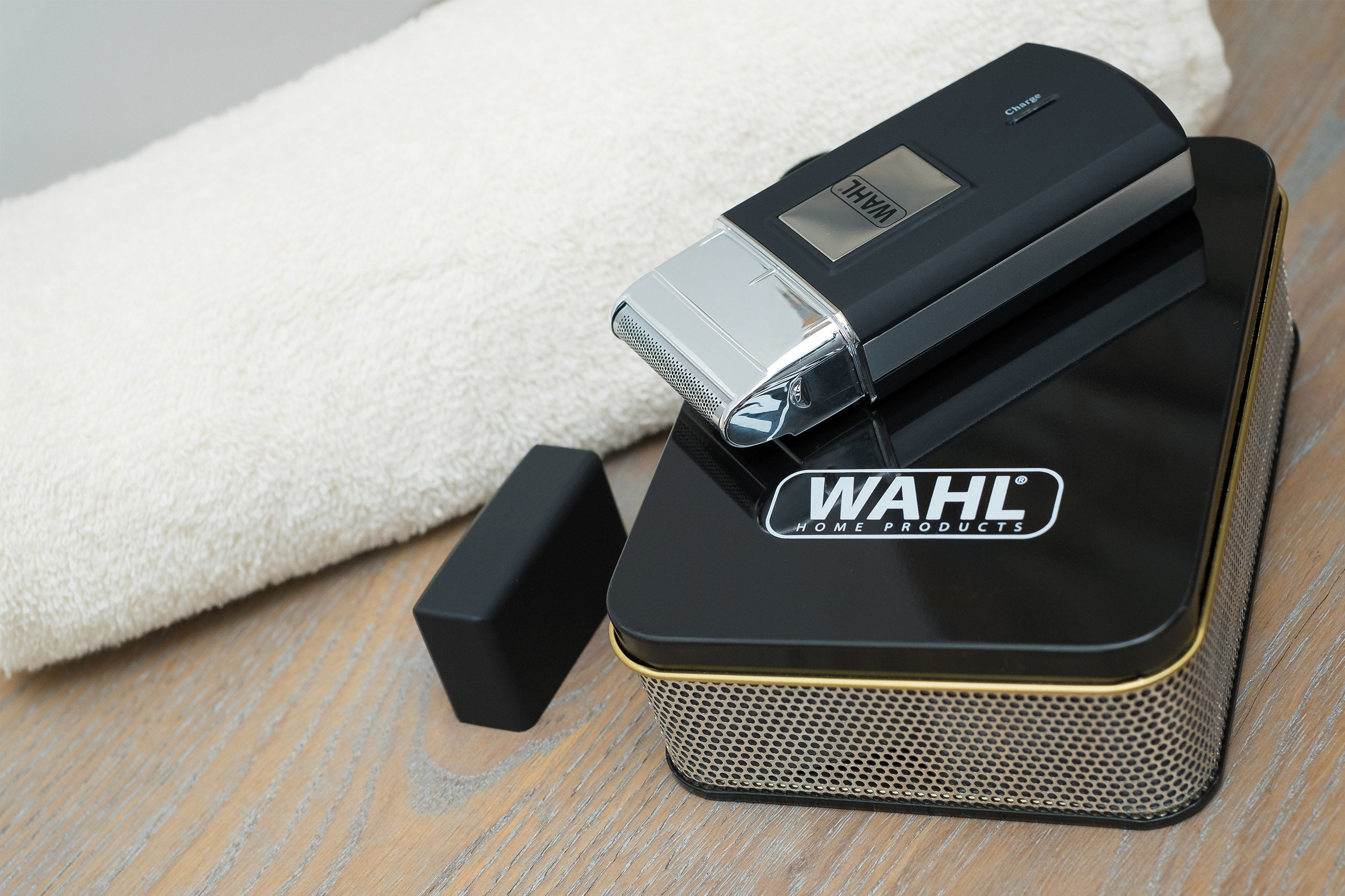 Wahl 03615-1016 - Folienschaber - 0,4 mm - Schwarz - Silber - Wechselstrom/Batterie - Nickel-Metallhydrid (NiMH), Ansicht 4