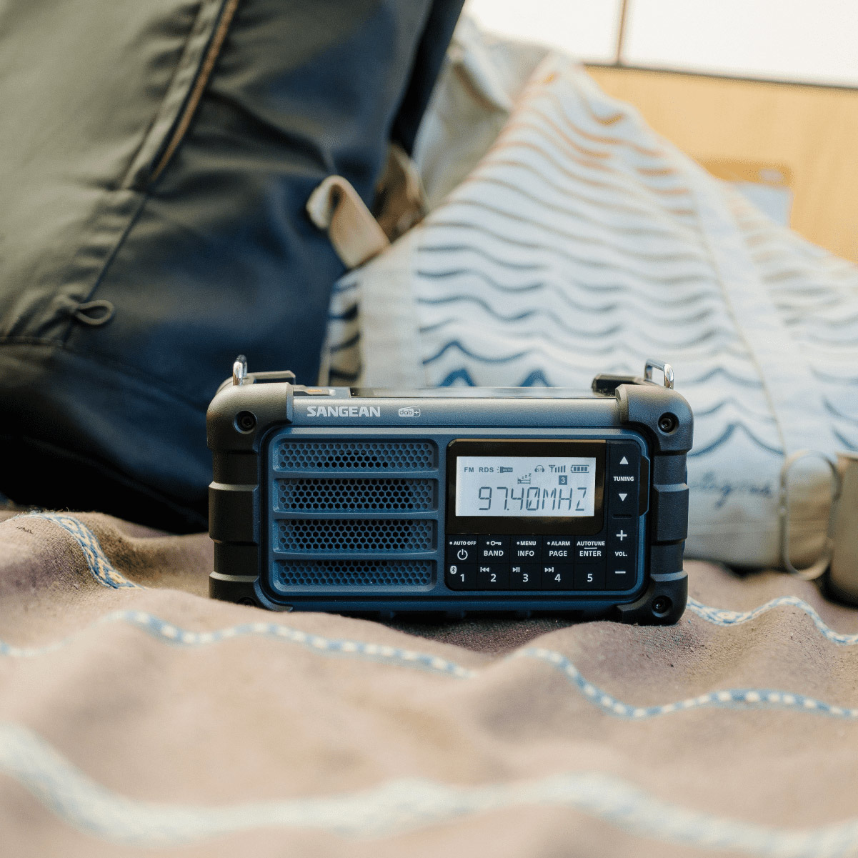 Sangean Electronics MMR-99 DAB blau Notfall/Kurbel/Solar Radio, Ansicht 4