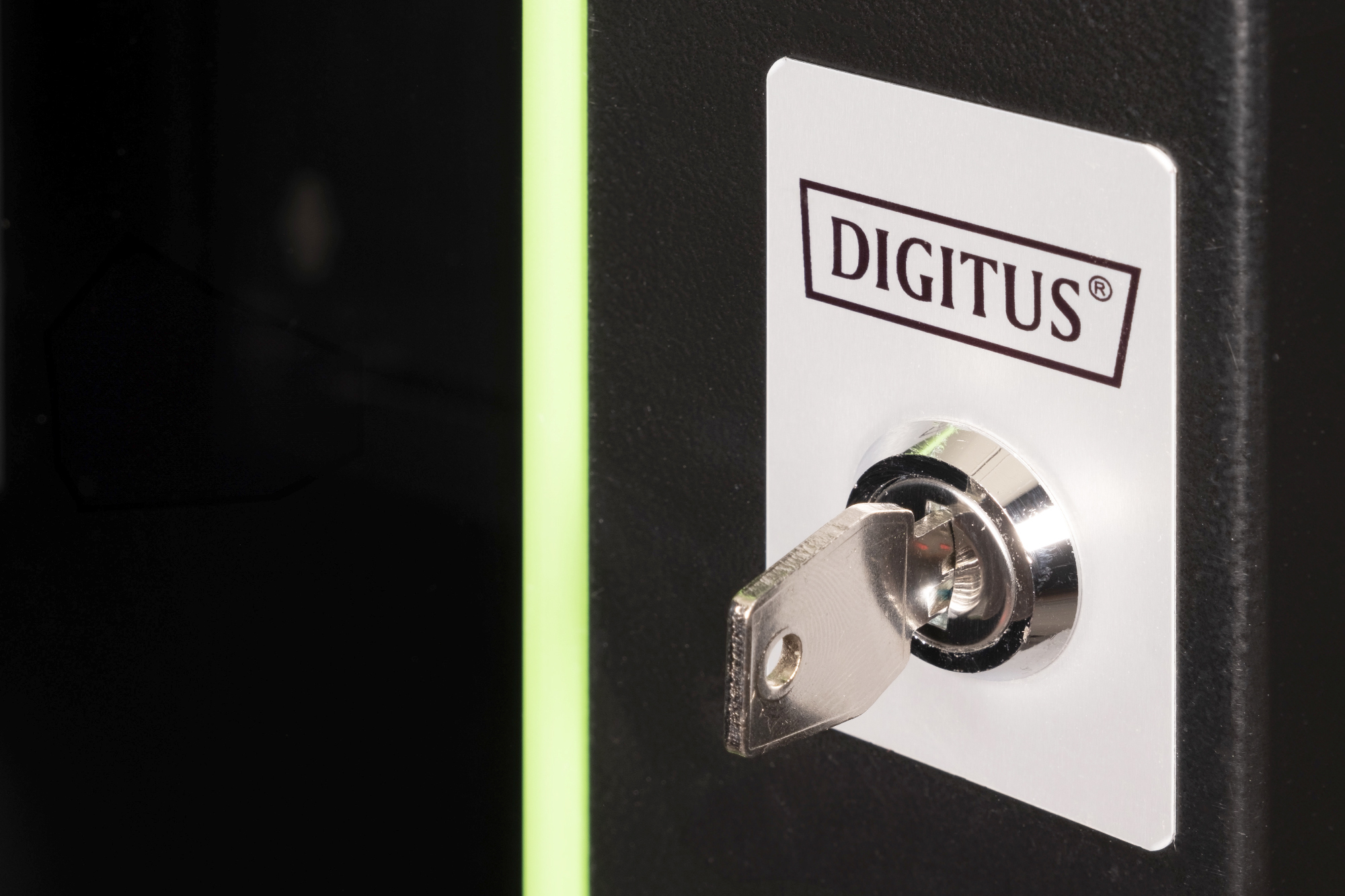 DIGITUS Wandgehäuse Unique Serie - 600x450 mm (BxT), Ansicht 3