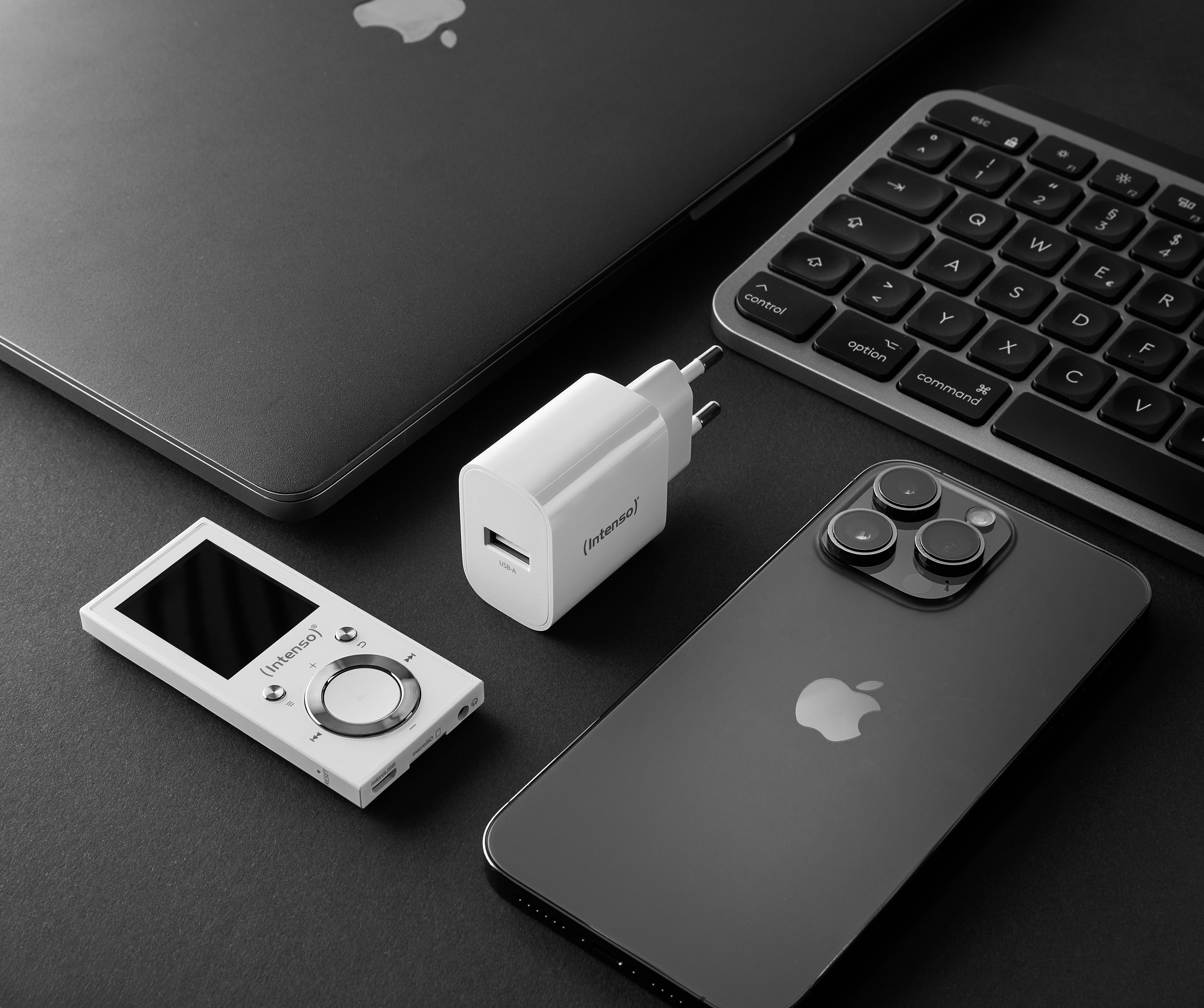 Intenso 1x USB-A Adapter weiß, Ansicht 2