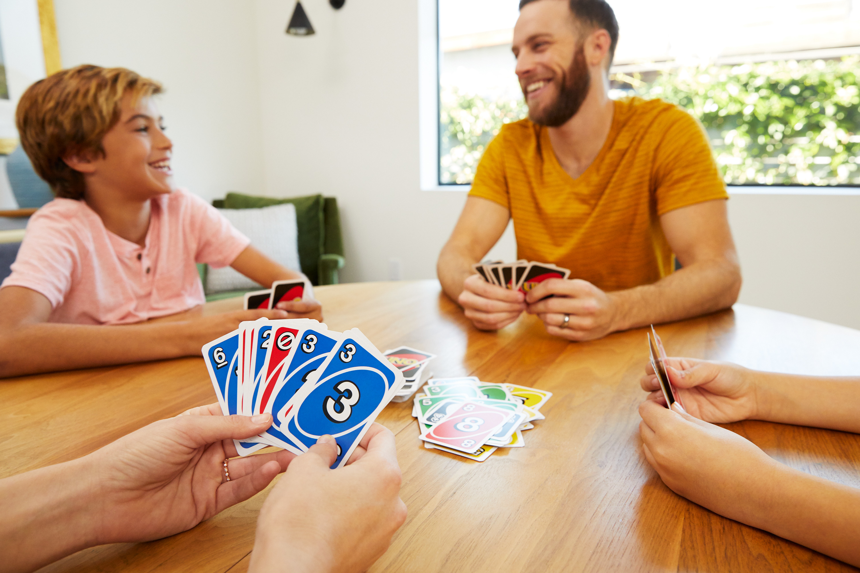 Mattel Games UNO - Kartenspiel - Abwurf - 7 Jahr(e) - Familienspiel, Ansicht 2
