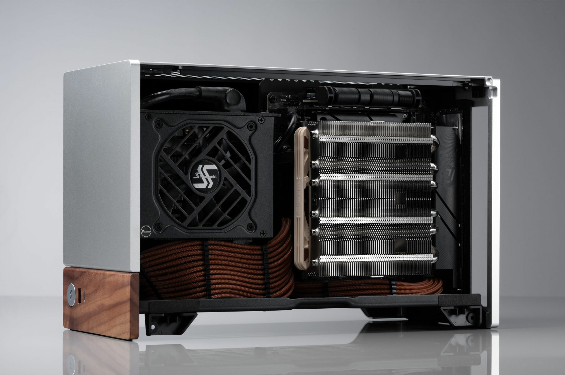 Noctua NH-L12Sx77 Top-Blower CPU-Kuehler für Sockel 1150 1151 1155 1156 1200 1700 1851, Ansicht 2